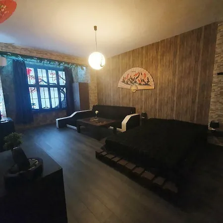 Little Asia Apartamento