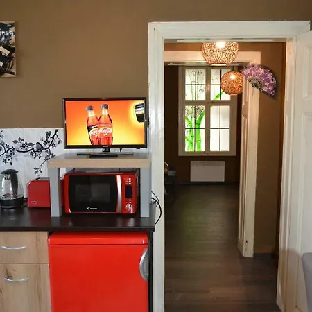 Little Asia Apartamento *
